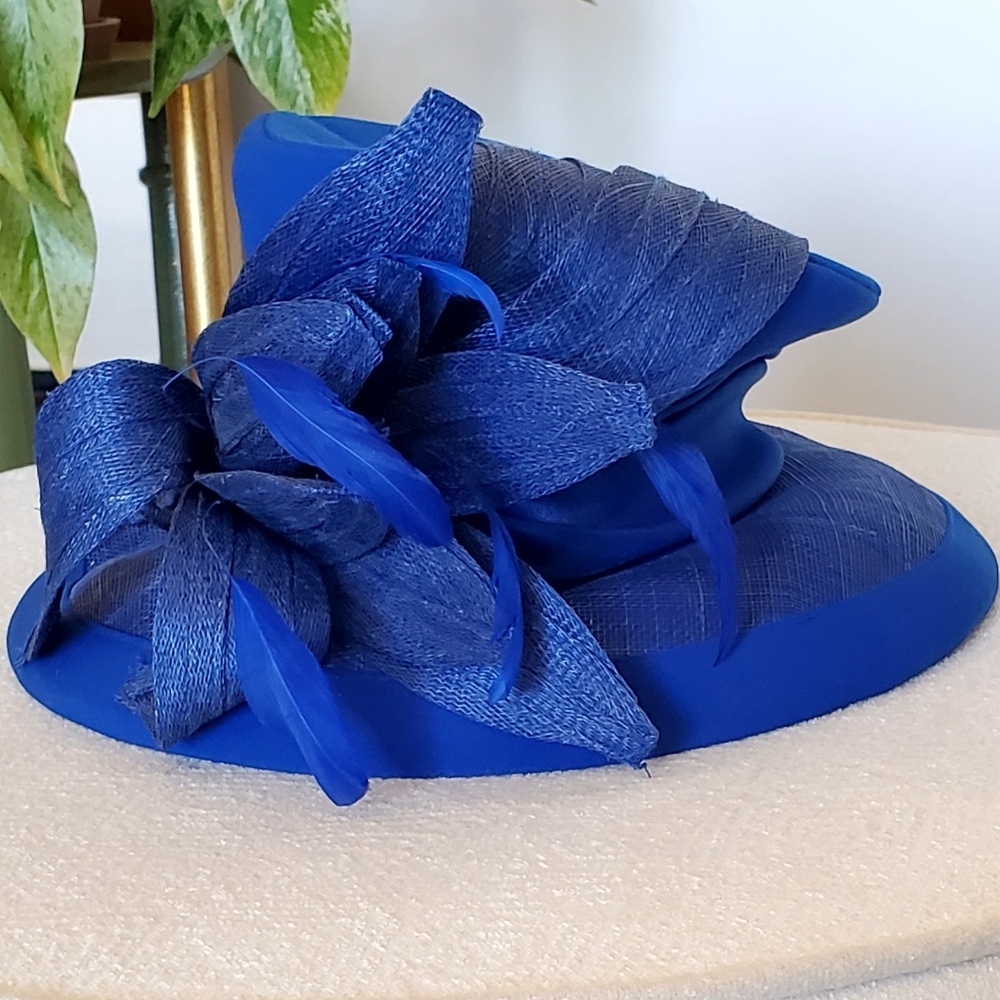 Elite Champagne Royal Blue Derby Church Hat Feathers/Floral Embellished, OS, EUC - Picture 4 of 16
